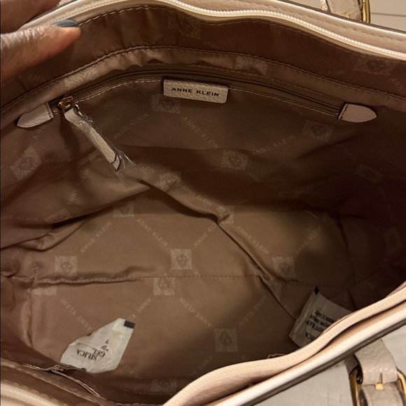 Anne Klein Cream Geometric Tote Bag NWT - Picture 5 of 11